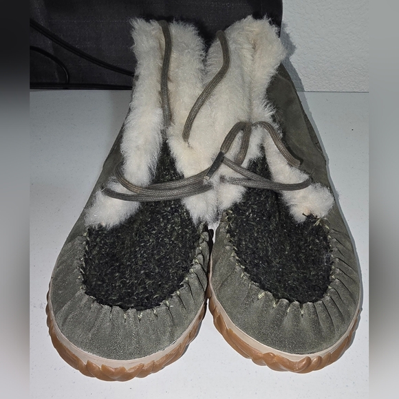 Sorel  size 6 green - Picture 2 of 7